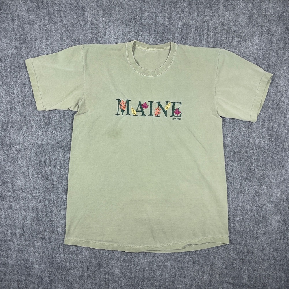 Vintage Maine Embroidered T-Shirt Women Medium Sage Green Leaf Nature Tee
